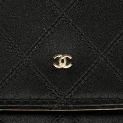 مملوكة مسبقًا محفظة شانيل كلاسيك جلد كافيار مبطن أزرق أخضر على السلسلة