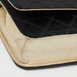 مملوكة مسبقًا محفظة شانيل كلاسيك جلد كافيار مبطن أزرق أخضر على السلسلة