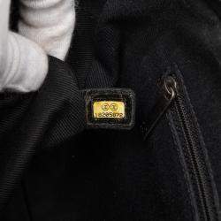 مملوكة مسبقًا Chanel Blue Jumbo Quilted Iridescent Caviar Easy Flap