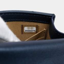 مملوكة مسبقًا Chanel Blue Mini Goatskin Chic Pearls Clutch On Chain