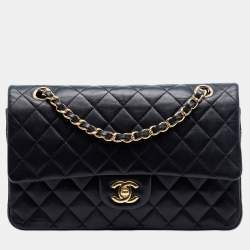 مملوكة مسبقًا Chanel Black Medium Classic Lambskin Double Flap