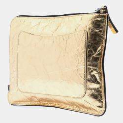 Pre Owned حقيبة كلتش شانيل ذهبية معدنية جلد حمل Je Ne Suis Pas En Solde