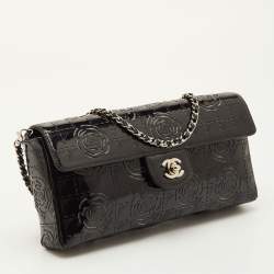 Pre Owned حقيبة قلاب شانيل كامليا جلد براءات اختراع أسود ليزر شرق غرب