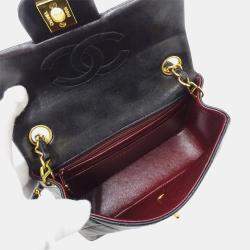 مملوكة مسبقًا حقيبة شانيل ميني ماتلاس سوداء من جلد الخروف