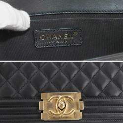 مملوكة مسبقًا حقيبة كتف شانيل بوي شانيل سلسلة سوداء جلد الحملان