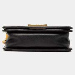 مملوكة مسبقًا حقيبة كتف شانيل بوي كوكو مارك سلسلة جلد فيلور أسود وأحمر