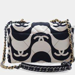 مملوكة مسبقًا Chanel Large Black/White Canvas 19 Flap Bag