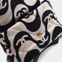 مملوكة مسبقًا Chanel Large Black/White Canvas 19 Flap Bag