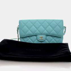 مملوكة مسبقًا Chanel Caviar Wallet On Chain (WOC)