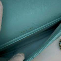 مملوكة مسبقًا Chanel Caviar Wallet On Chain (WOC)