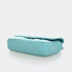 مملوكة مسبقًا Chanel Caviar Wallet On Chain (WOC)