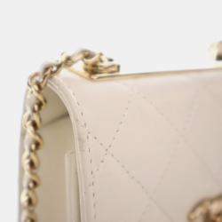 Pre Owned حقيبة كلتش شانيل ميني جلد حمل طري CC العصرية