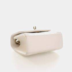 Pre Owned حقيبة كلتش شانيل ميني جلد حمل طري CC العصرية