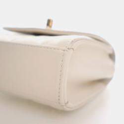 Pre Owned حقيبة كلتش شانيل ميني جلد حمل طري CC العصرية