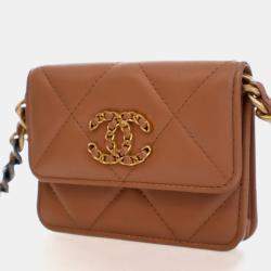 مملوكة مسبقًا حقيبة خصر شانيل جلد حمل 19