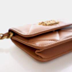 مملوكة مسبقًا حقيبة خصر شانيل جلد حمل 19