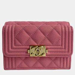 Pre Owned Chanel Pink Quilted Caviar Boy Flap Compact Wallet