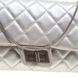 Pre Owned Chanel Silver Quilted Leather Reissue Chain Cluth