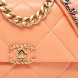 مملوكة مسبقًا حقيبة شانيل 19 جلد وردي مبطن بقلاب صغيرة