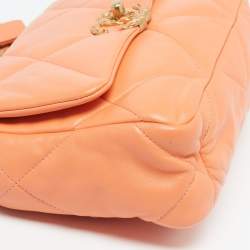 مملوكة مسبقًا حقيبة شانيل 19 جلد وردي مبطن بقلاب صغيرة