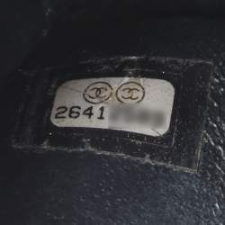 مملوكة مسبقًا Chanel CC Filigree Vanity Case Small Iridescent Quilted Caviar Leather Bag