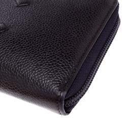 مملوكة مسبقًا محفظة شانيل سحاب ملتف مجمعة L تايملس جلد بنفسجية