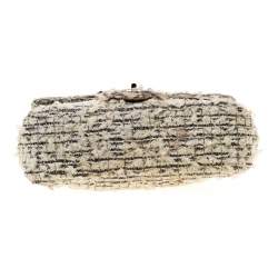 مملوكة مسبقًا حقيبة كتف شانيل قلاب 244 كلاسيك ريشيو 2.55 تويد حليات غاردن سوداء/ بيضاء