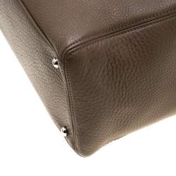 مملوكة مسبقًا Chanel Brown Leather Cerf Executive Tote