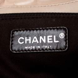 Pre Owned Chanel Beige/Black Quilted Leather Reissue Shoulder Bag