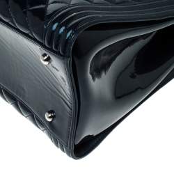 مملوكة مسبقًا حقيبة يد شانيل شوبينغ بوي كبيرة جلد مبطنة شيفرون كحلية