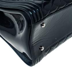 مملوكة مسبقًا حقيبة يد شانيل شوبينغ بوي كبيرة جلد مبطنة شيفرون كحلية