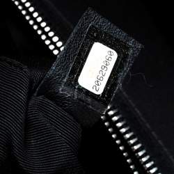 مملوكة مسبقًا حقيبة يد شانيل شوبينغ بوي كبيرة جلد مبطنة شيفرون كحلية