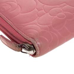 Pre Owned محفظة شانيل بسحاب ملتف جلد نقش كاميليا وردية