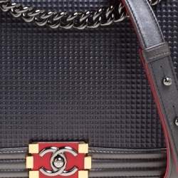 مملوكة مسبقًا Chanel Metallic Grey Cube Embossed Leather New Medium Boy Flap Bag