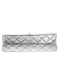 مملوكة مسبقًا Chanel Metallic Silver Quilted Leather Reissue 2.55 Classic 228 Flap Bag