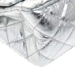 مملوكة مسبقًا Chanel Metallic Silver Quilted Leather Reissue 2.55 Classic 228 Flap Bag