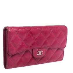 مملوكة مسبقًا محفظة شانيل كلاسيك بقلاب جلد كافيار مبطن ورية