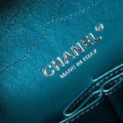 مملوكة مسبقًا حقيبة شانيل "جامبو ريسيو 2.55 كلاسيك 227" قلاب جلد مبطن أ زرق مخضر ميتاليك