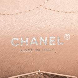 مملوكة مسبقًا حقيبة شانيل "جامبو كلاسيك" قلاب مزدوج جلد لامع مبطن بيج