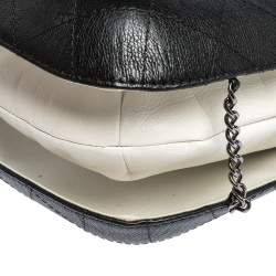 Pre Owned Chanel White/Black Quilted Leather Gabrielle Bucket Bag