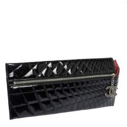 مملوكة مسبقًا حقيبة كلتش شانيل "غالا" بسحاب جلد لامع مبطن أسود