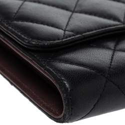 مملوكة مسبقًا محفظة شانيل "كلاسيك" قلاب جلد مبطن أسود