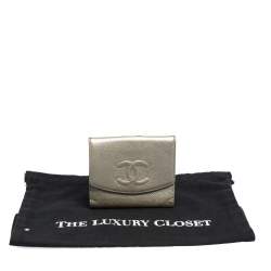 مملوكة مسبقًا Chanel Metallic Caviar Leather CC Flap French Wallet