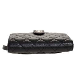 مملوكة مسبقًا Chanel Black Quilted Caviar Leather L-Zip Wallet