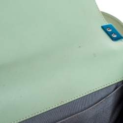 مملوكة مسبقًا حقيبة شانيل متوسطة قلاب بوي جلد شيفرون أخضر فاتح