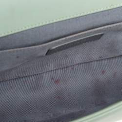 مملوكة مسبقًا حقيبة شانيل متوسطة قلاب بوي جلد شيفرون أخضر فاتح