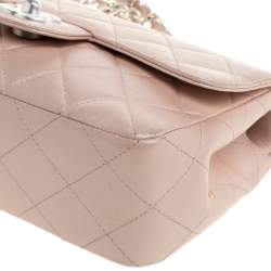 مملوكة مسبقًا Chanel Pearl Quilted Leather Extra Mini Classic Flap Bag