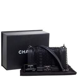 Pre Owned Chanel Black Pleated Leather Medium Boy Flap Bag