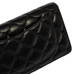 Pre Owned Chanel Black Quilted Leather L Yen Continental Wallet