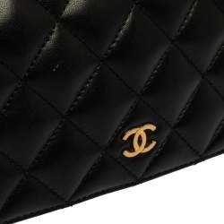 Pre Owned Chanel Black Quilted Leather L Yen Continental Wallet